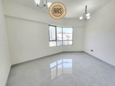 Like a brand new 2bhk//lavish interior//rent100k//all amenities//in arjan-3