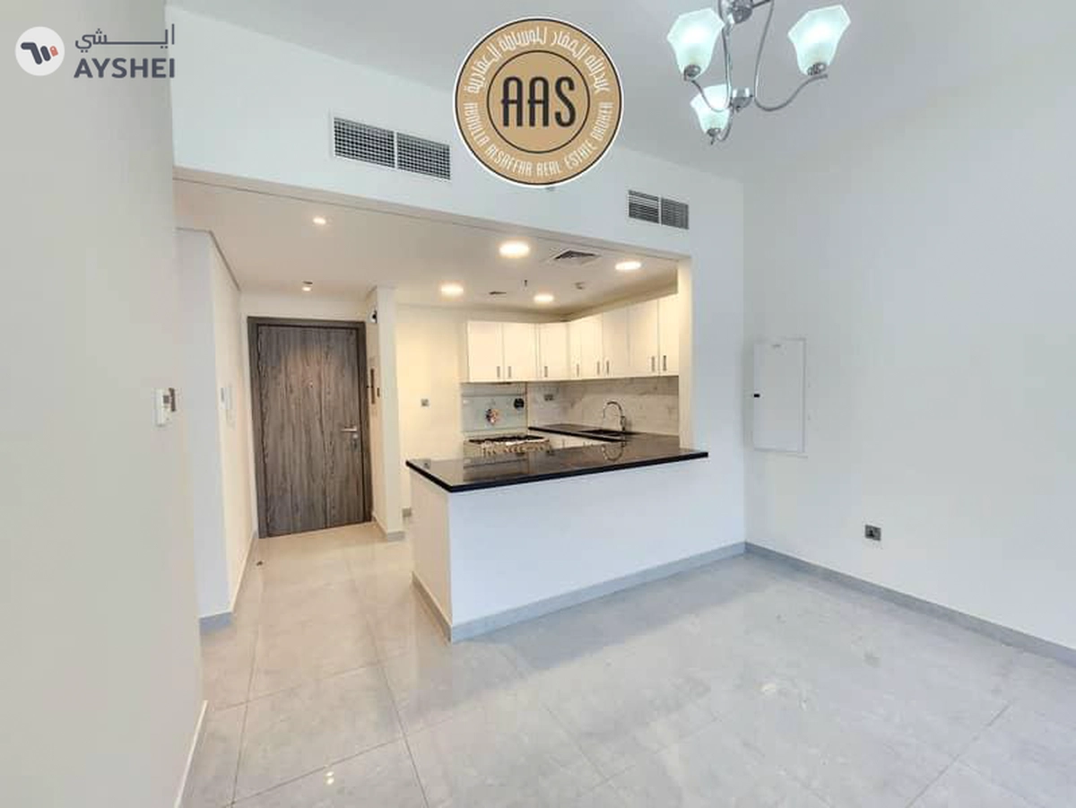 Like a brand new 2bhk//lavish interior//rent100k//all amenities//in arjan-8-8