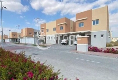 Vibrant 4BR Villa | Family Home | Private Pool-0