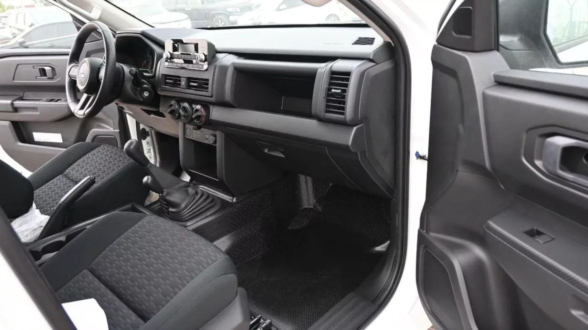Mitsubishi L200 GL Mitsubishi L200 2.4L Diesel MT MY2024-5-0