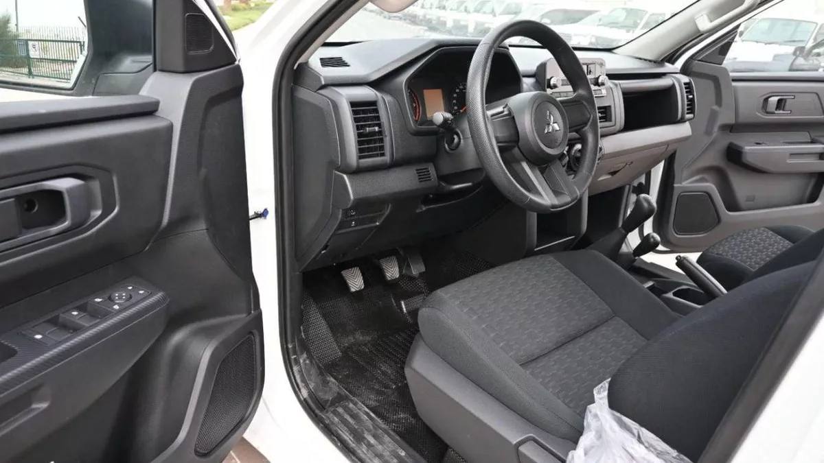 Mitsubishi L200 GL Mitsubishi L200 2.4L Diesel MT MY2024-6-0