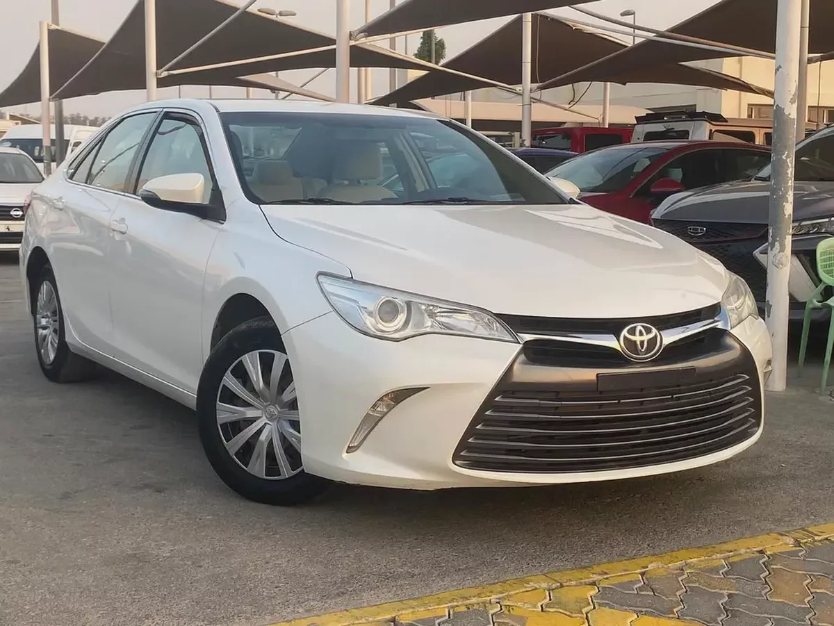 Toyota Camry S 2017 GCC Specs-3-3