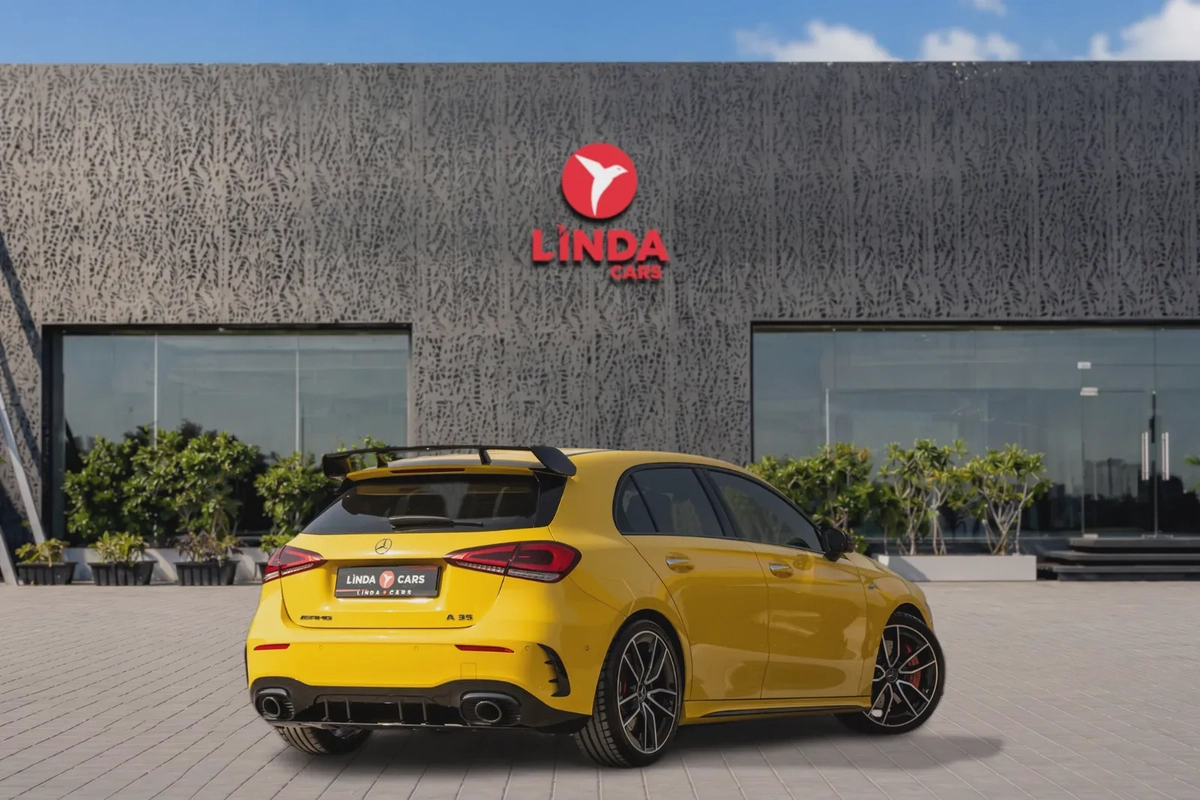 Mercedes-Benz A-Class 35 AMG 2023-4-4
