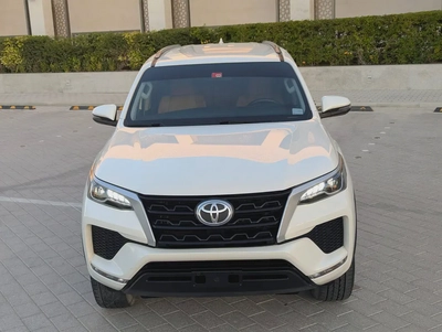 2021 Toyota Fortuner EXR GCC Specs | 2.7L Petrol | Excellent Condition | Family SUV-2