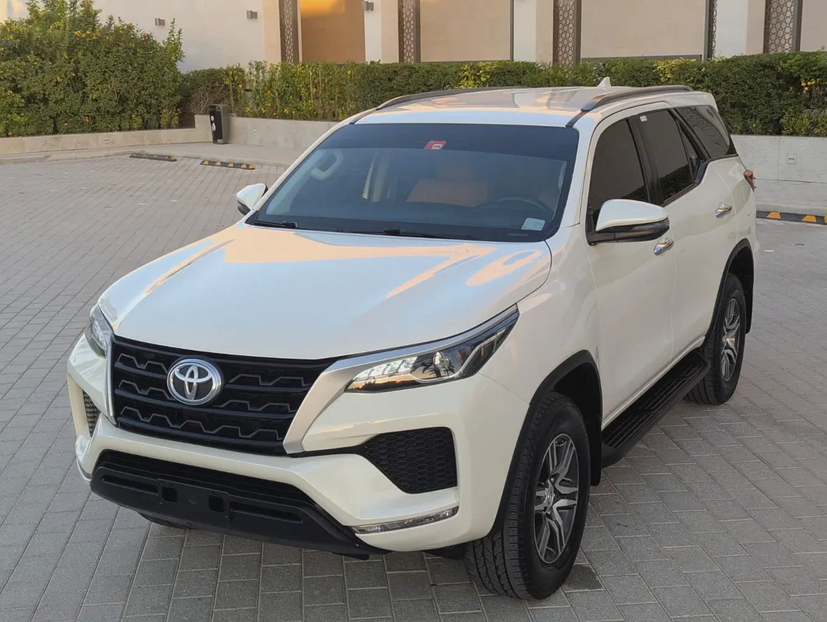 2021 Toyota Fortuner EXR GCC Specs | 2.7L Petrol | Excellent Condition | Family SUV