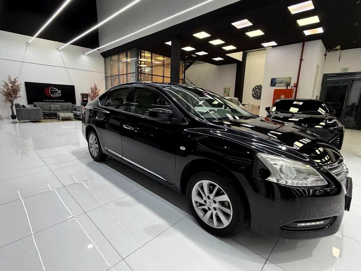 Nissan Sentra 1.8 SV GCC-2-2