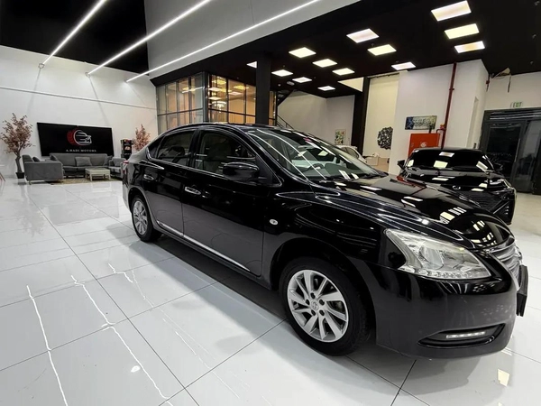 Nissan Sentra 1.8 SV GCC