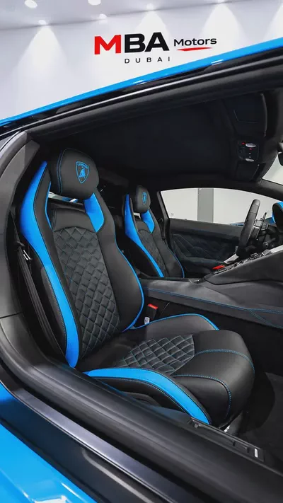 2015 Lamborghini Aventador LP 700-4 GCC Spec - Full Service Record-10
