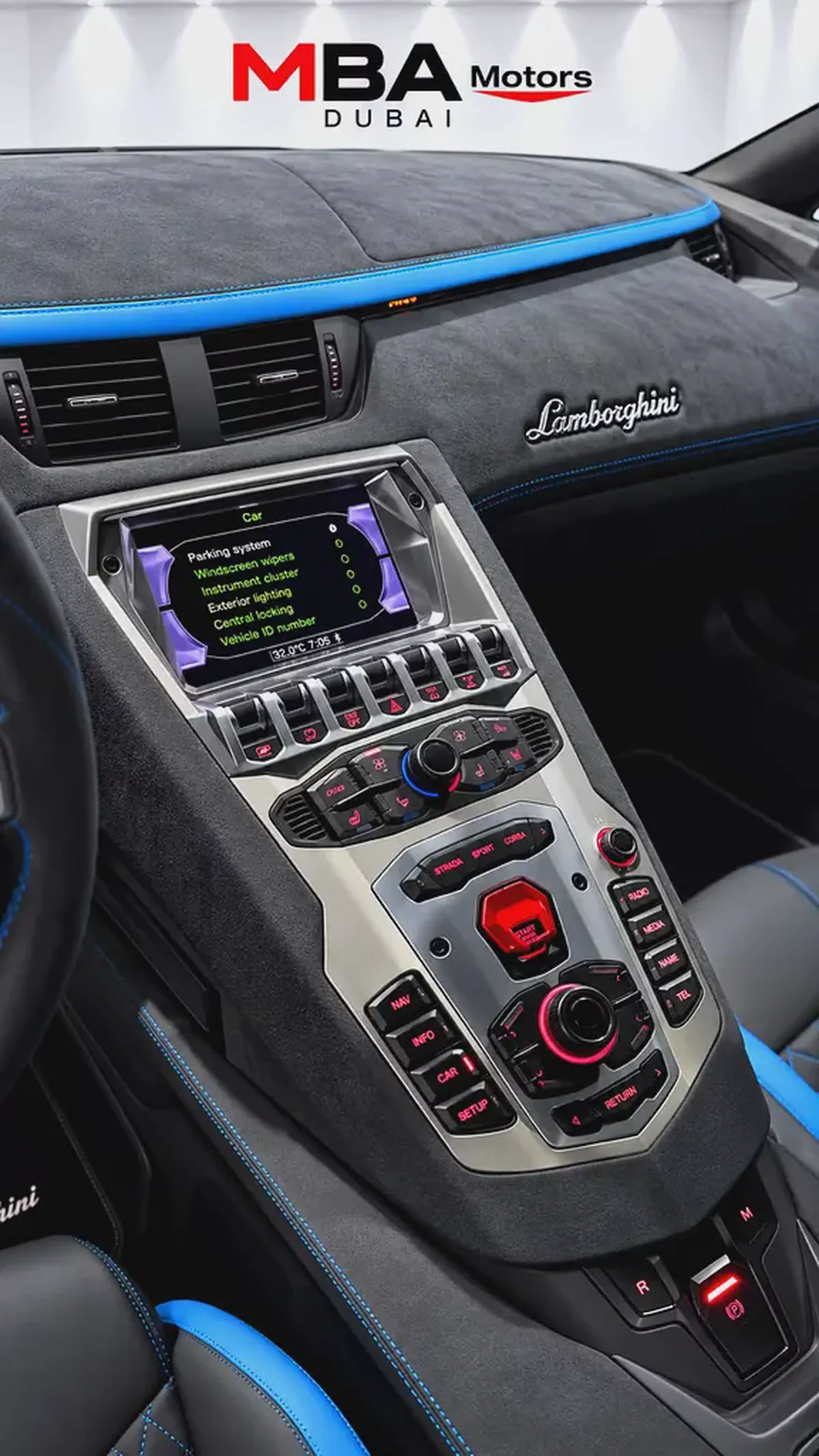 2015 Lamborghini Aventador LP 700-4 GCC Spec - Full Service Record-2-2