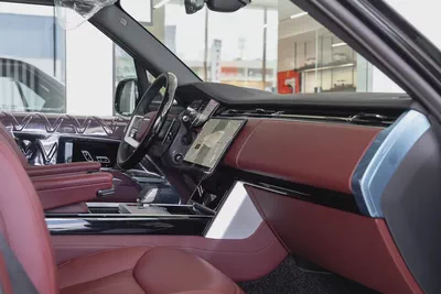 Range Rover Vogue | HSE P530 | 2026 | GCC | V8 | Black Edition | AWD | Black  maroon Interior-17