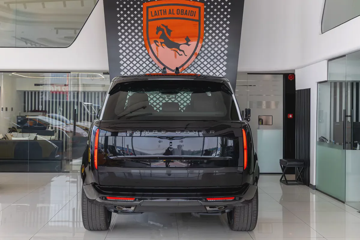 Range Rover Vogue | HSE P530 | 2026 | GCC | V8 | Black Edition | AWD | Black  maroon Interior-4-4