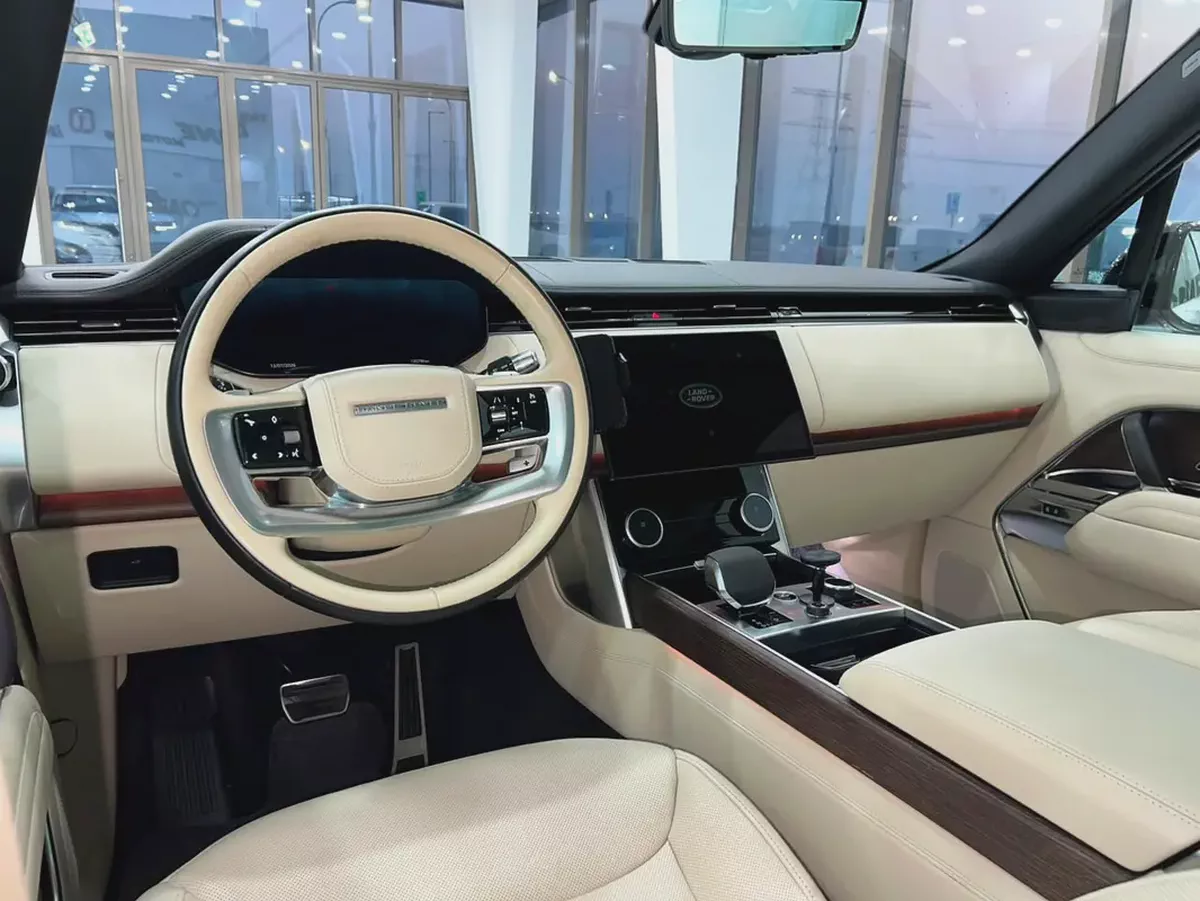 Land Rover Range Rover HSE P530 2022 | GCC Specs | Warranty-14-14