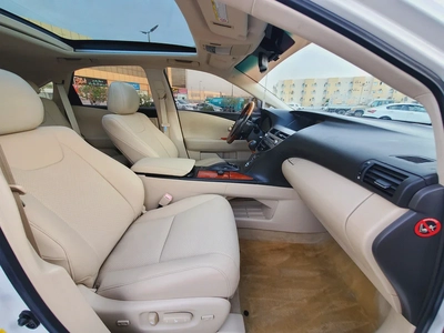LEXUS RX350 2009 G.C.C FULL OPTION PANORAMIC ROOF IN EXCELLENT CONDITION-4