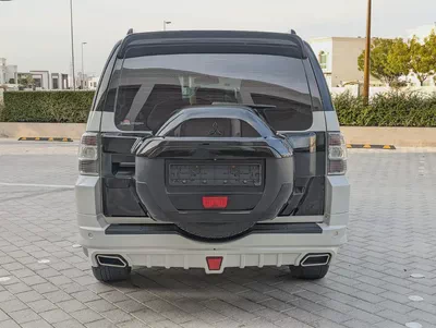 MITSUBISHI PAJERO 2016 MODIFIED SIGNATURE EDITION GLS MID V6 3.5L GCC IN EXCELLENT CONDITION-17