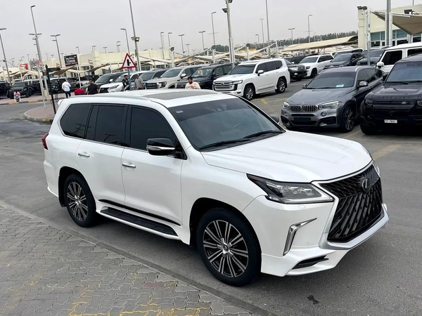 Lexus LX 570 Signature 2018 GCC Specs