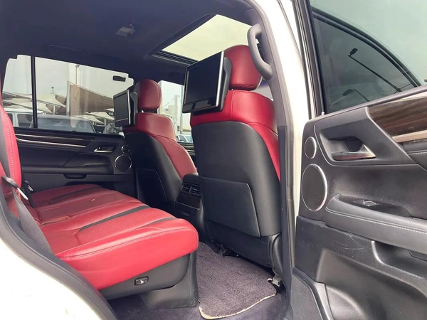 Lexus LX 570 Signature 2018 GCC Specs