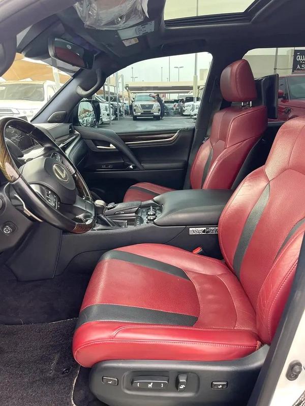 Lexus LX 570 Signature 2018 GCC Specs