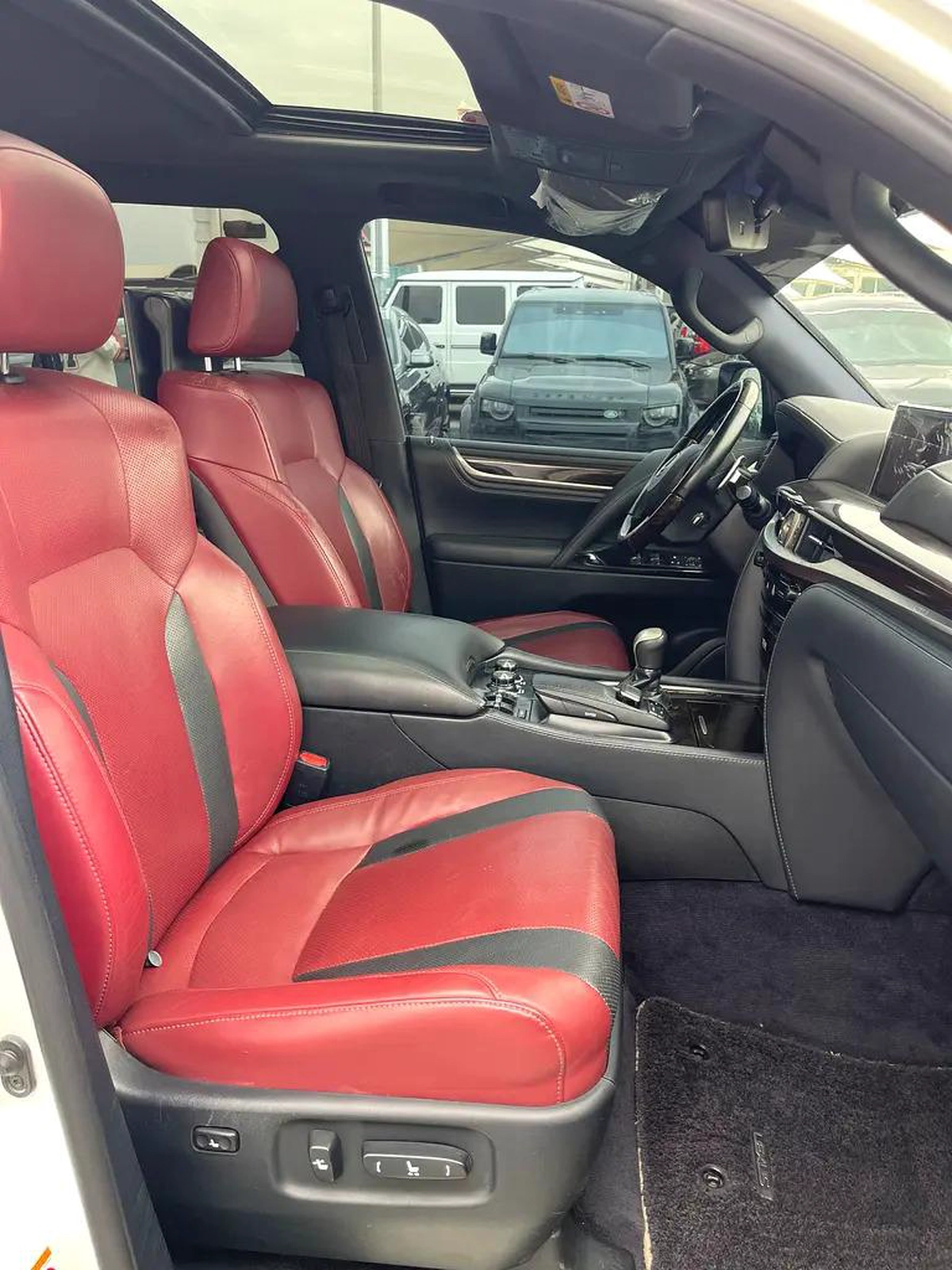 Lexus LX 570 Signature 2018 GCC Specs-4-4