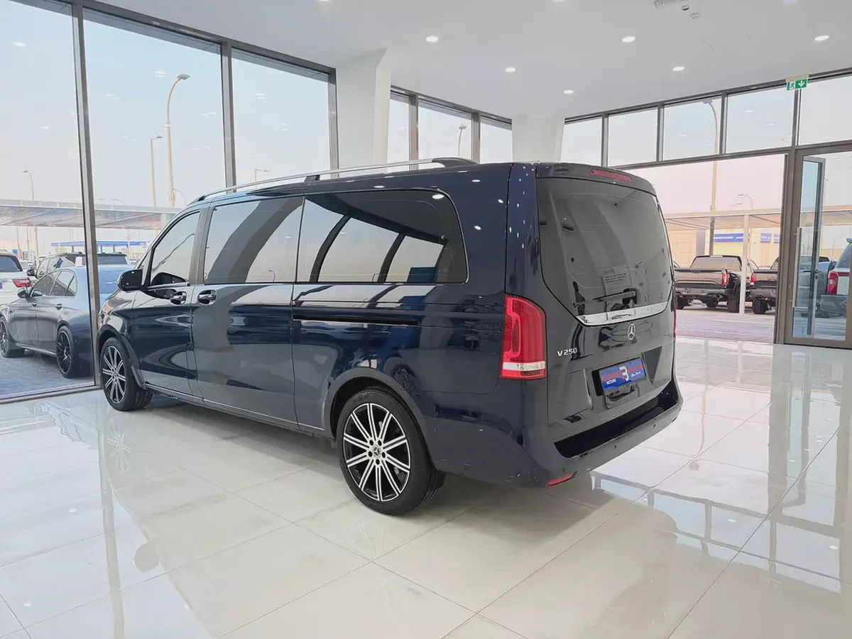 مرسيدس V250 كحلي / بيج 2020 (خليجي)-2-2