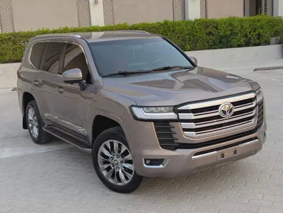 Toyota Land Cruiser GXR 2012 Facelifted 2025 GCC Specs - Interior and Exterior Excellent Condition-0