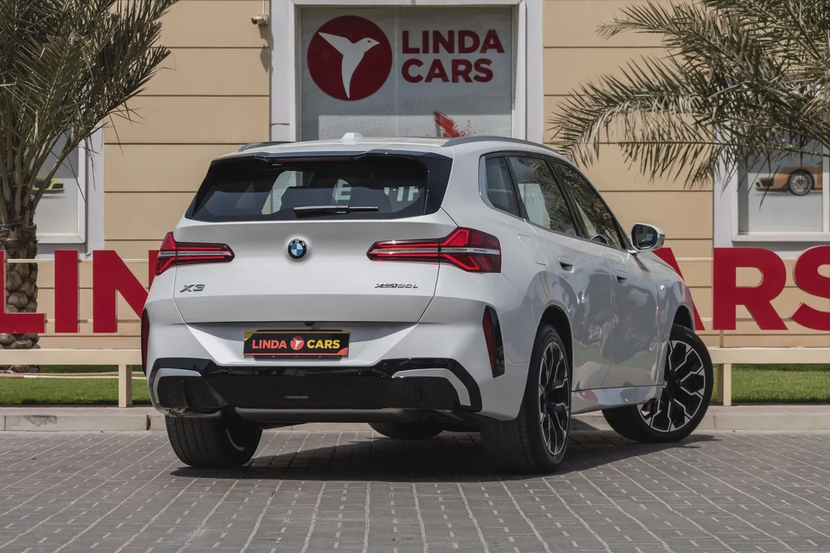BMW X3 30L-16-16