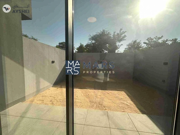 Luxury 2bhk villa in Masaar For rent _115k