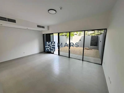 | Brand New 2 Bedroom Townhouse | Maids Room | Private Garden |-16