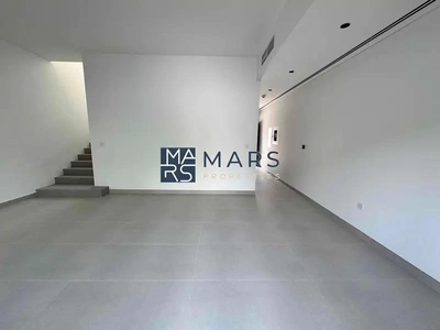 | Brand New 2 Bedroom Townhouse | Maids Room | Private Garden |-8