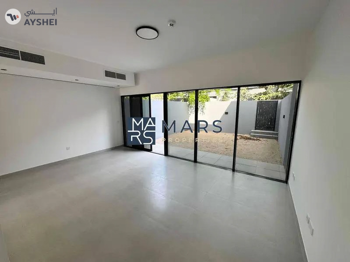 | Brand New 2 Bedroom Townhouse | Maids Room | Private Garden |-16-16