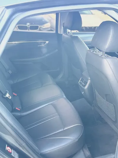 Hyundai Sonata Smart 2023 - Korean Specs - Like New-8