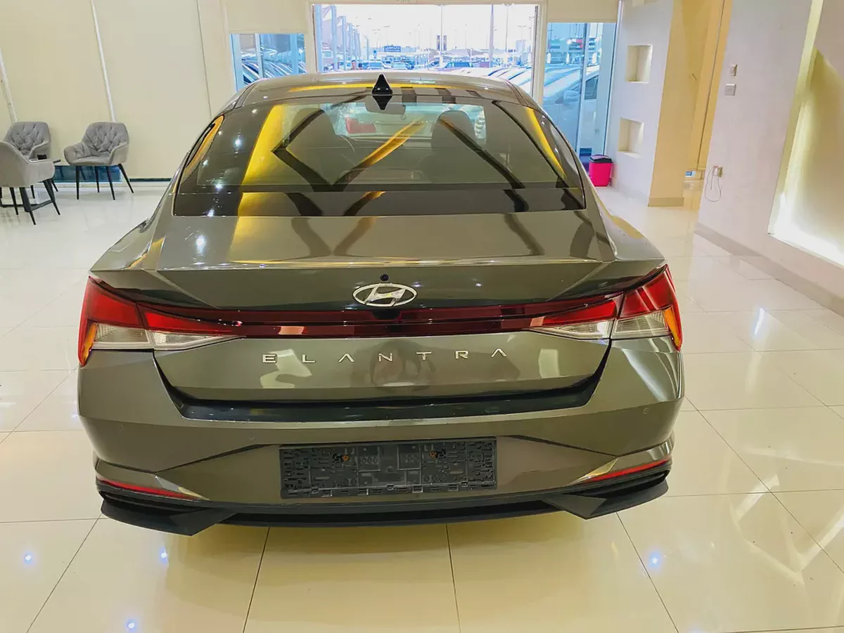 2023 Hyundai Elantra GLS GCC Specs - Excellent Condition-3-3