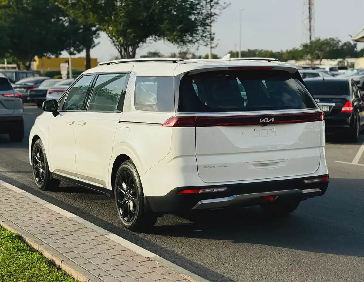 Kia Carnival 3.5L Model 2022 GCC Specs Full Option-6-6