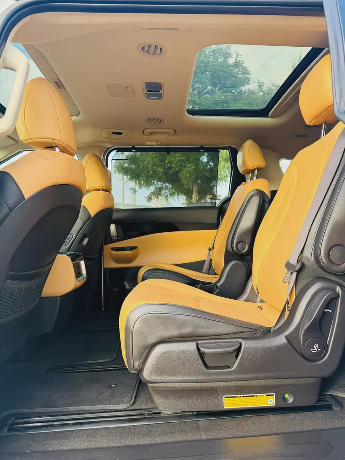 Kia Carnival 3.5L Model 2022 GCC Specs Full Option-8-8