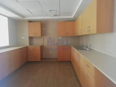 Great View |4 BR Unfurnished Villa-1