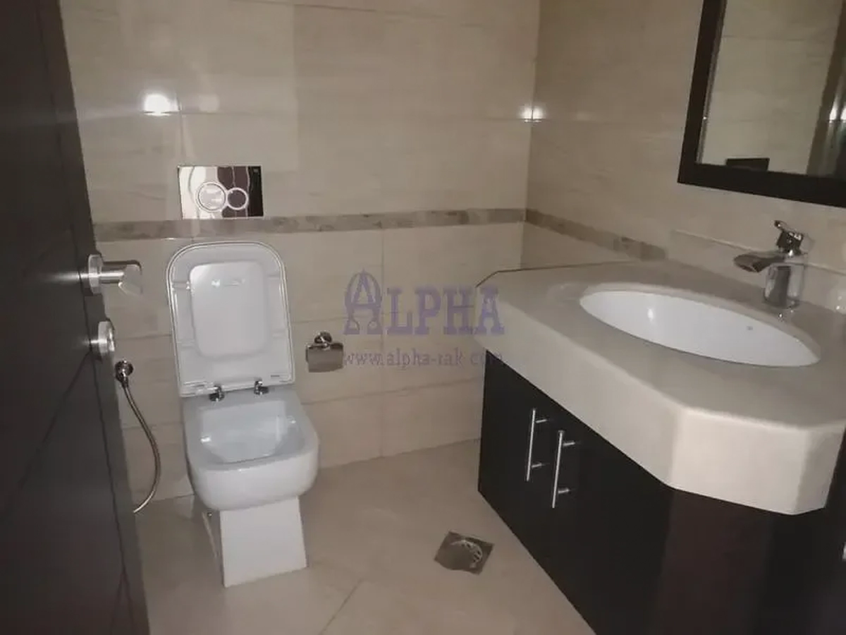 Great View |4 BR Unfurnished Villa-7-7