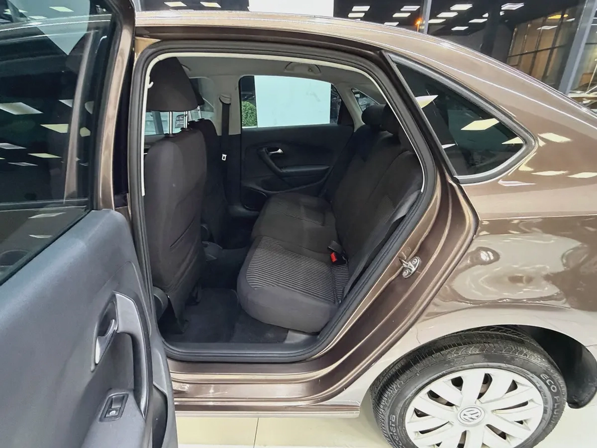 Volkswagen Polo S 2015 GCC Specs-5-5