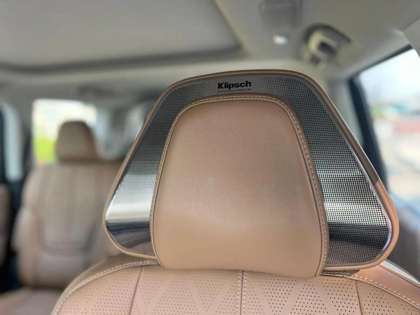 Infiniti QX80 Sensory Bench Chairs 3.5L