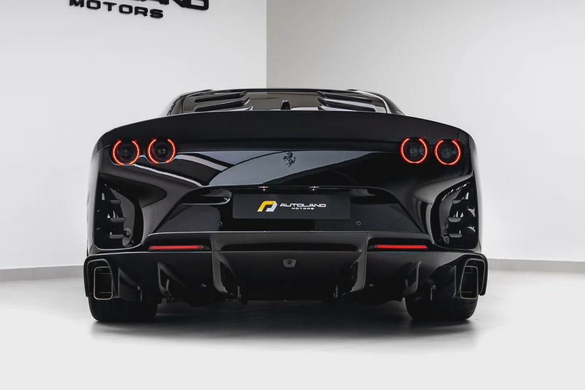 2023 FERRARI 812 COMPETZIONE.-4-4