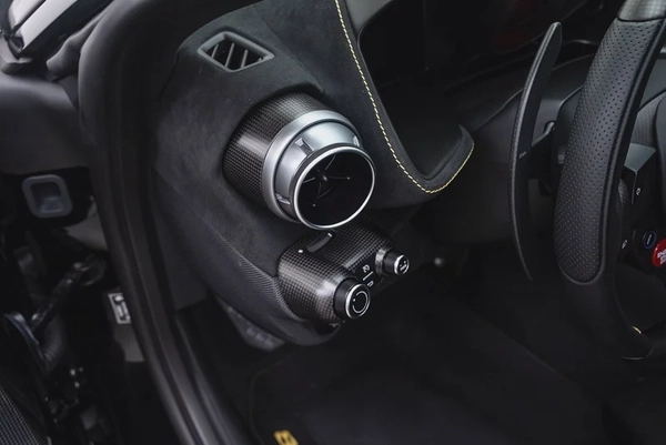 2023 FERRARI 812 COMPETZIONE.