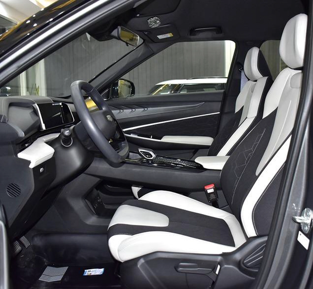 Geely CityRay ( 2026 Model ) in Grey Color GCC Specs-2-2