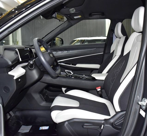 Geely CityRay ( 2026 Model ) in Grey Color GCC Specs