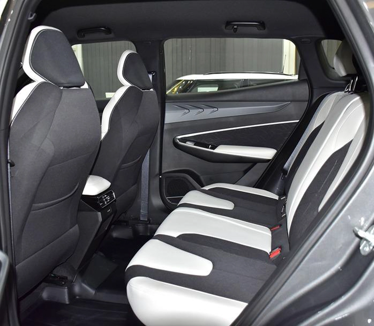 Geely CityRay ( 2026 Model ) in Grey Color GCC Specs-1-1