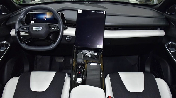 Geely CityRay ( 2026 Model ) in Grey Color GCC Specs