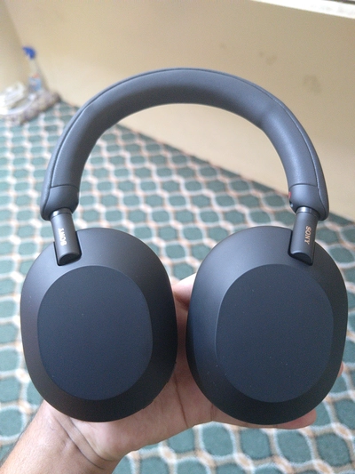 Sony WH-1000XM5 Noise Cancelling Wireless Headphones-4