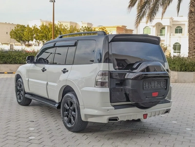 MITSUBISHI PAJERO 2016 MODIFIED SIGNATURE EDITION GLS MID V6 3.5L GCC IN EXCELLENT CONDITION-13