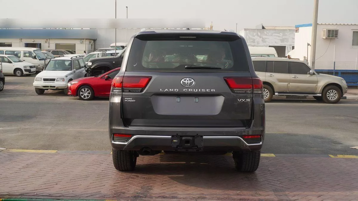 Toyota Land Cruiser VXR TWIN TURBO 3.5L V6-17-0