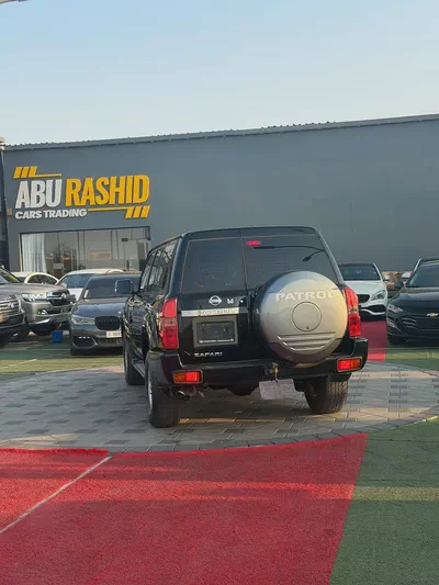 Nissan Patrol Safari 2023 GCC Specs-2