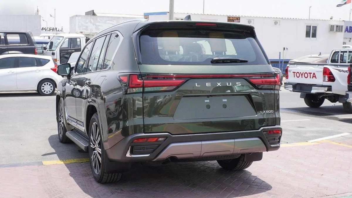 Lexus LX600 3.5L V6