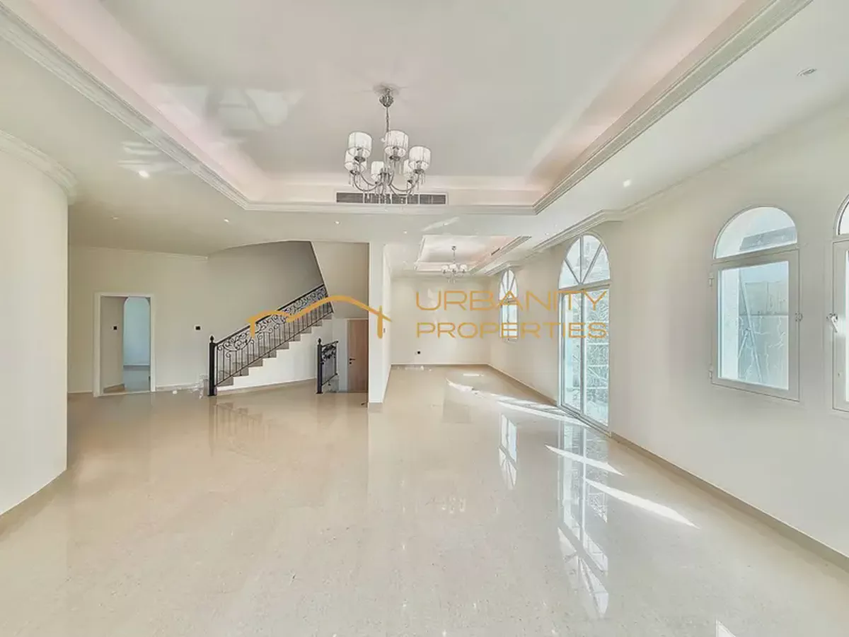 Spacious || 5 Bedroom Villa || ideal Location ||
