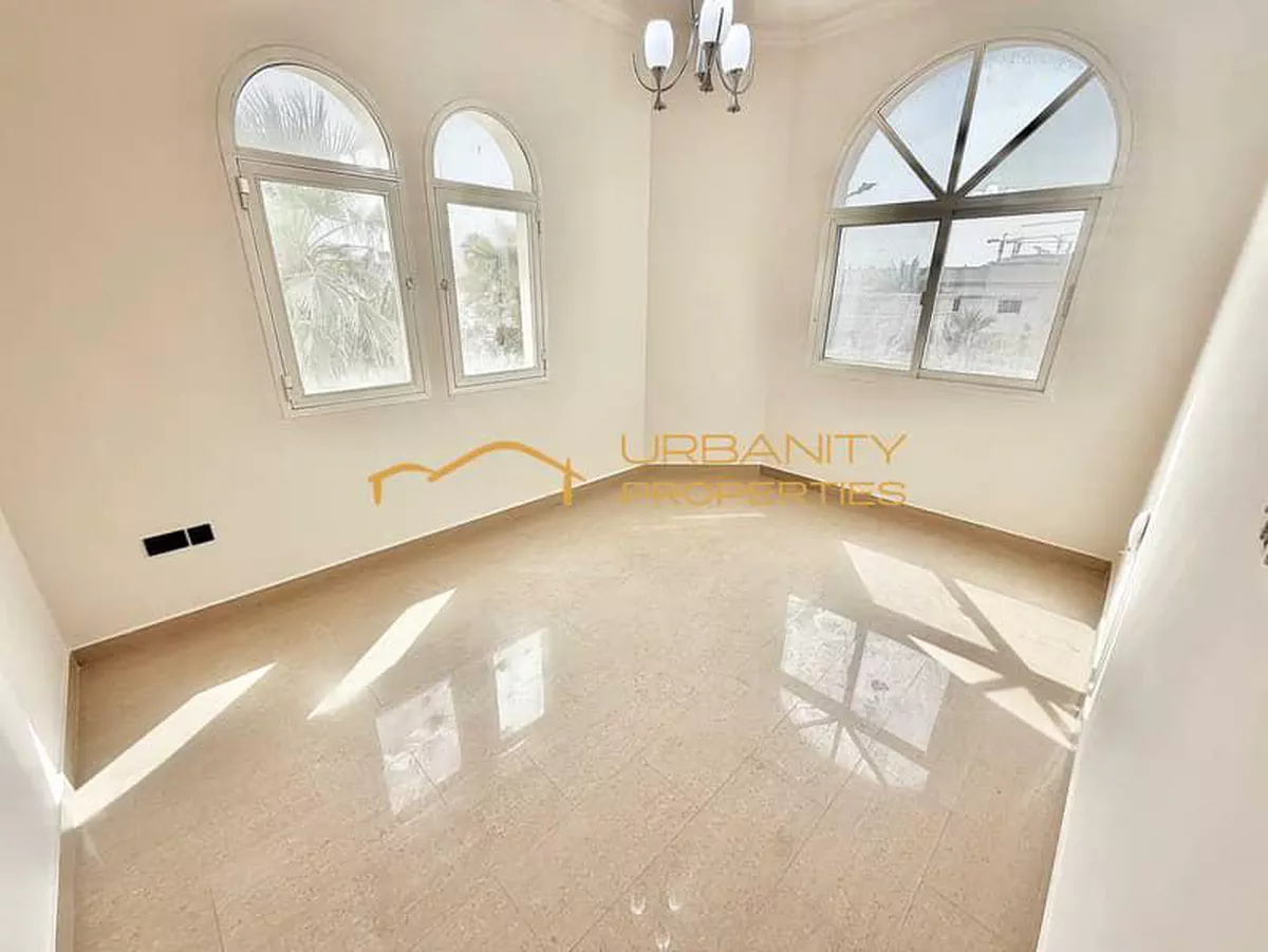 Spacious || 5 Bedroom Villa || ideal Location ||-6-6